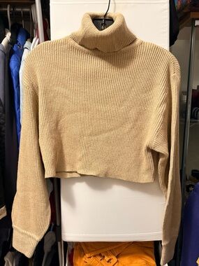 Divided Beige Ribbed Cropped Turtleneck Sweater